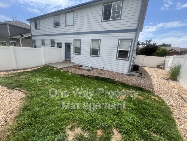 Building Photo - 3320 Barbera St