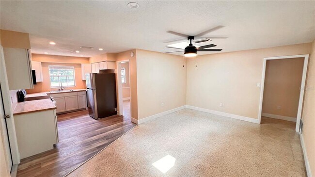 Building Photo - 4709 Redfern Dr