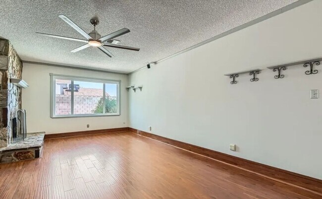 Building Photo - A fantastic  single-story home with a priv...