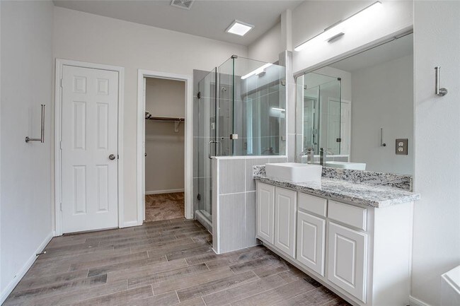 Building Photo - 5818 Pebble Bank Ln