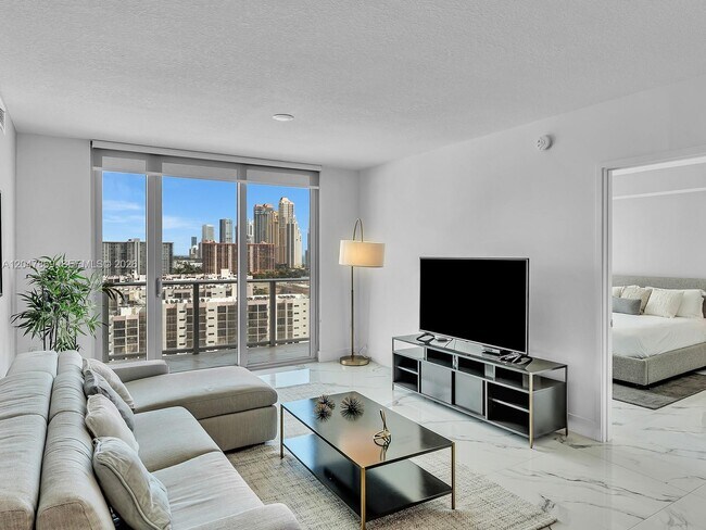 Building Photo - 300 Sunny Isles Blvd