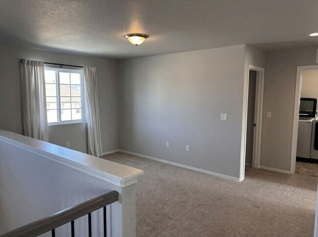 Building Photo - 9377 Mayflower Gulch Wy