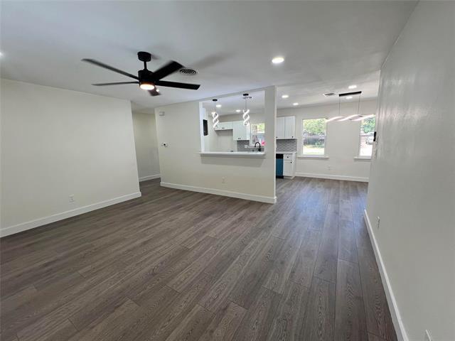 Building Photo - 8020 Laura St