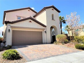 Building Photo - 7063 Claythorn Rd
