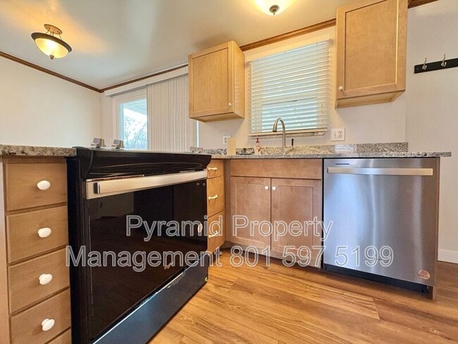 Building Photo - 3894 W Marcus Rd