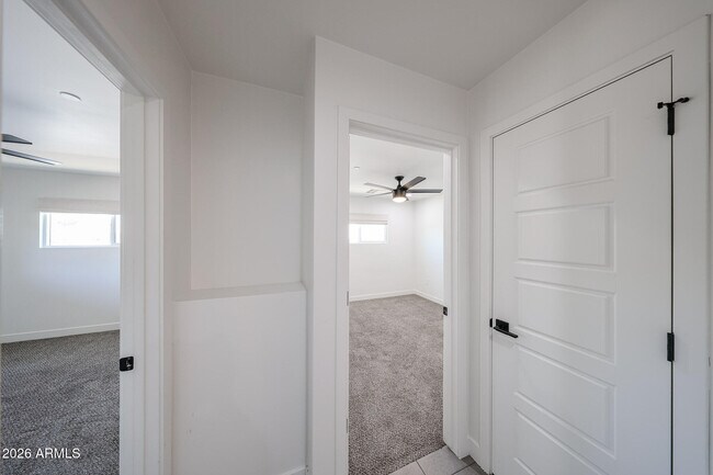 Building Photo - 2651 N 71st Pl