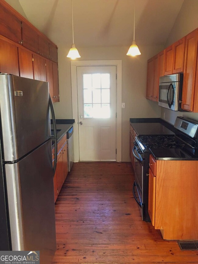 Building Photo - 1895 Francis Ave NW