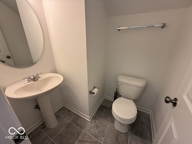 Building Photo - 326 N Warman Ave