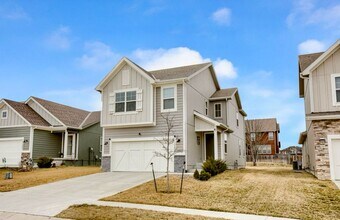 Building Photo - Spacious 4 beds 2.5 baths in Lees Summit