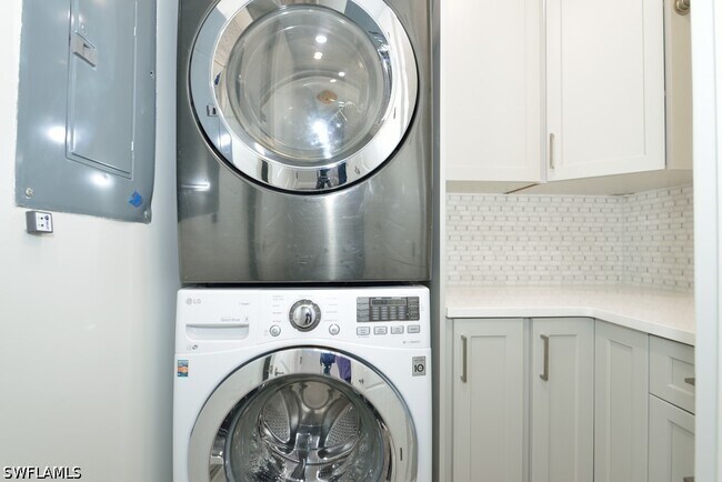 Building Photo - 23159 Amgci Way