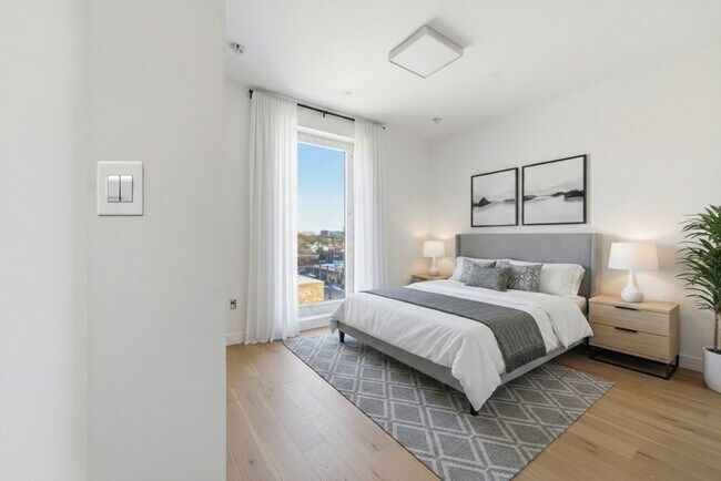 Building Photo - 1035 Commonwealth Ave