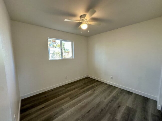 Building Photo - 4577 N Palo Verde Ln