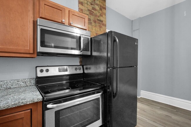 Building Photo - 171-173 N 18th St