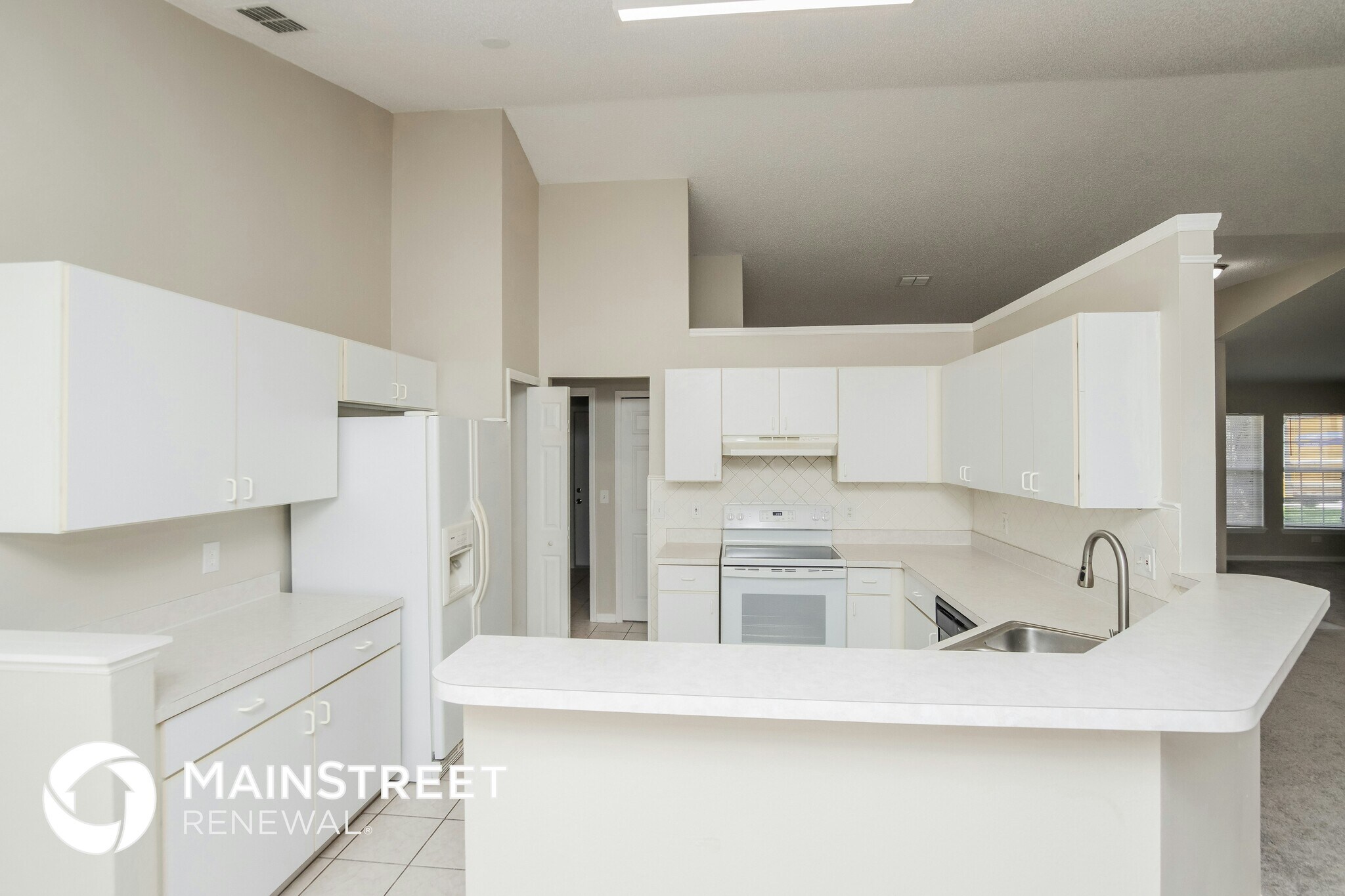 Building Photo - 2111 Buescher Hill St