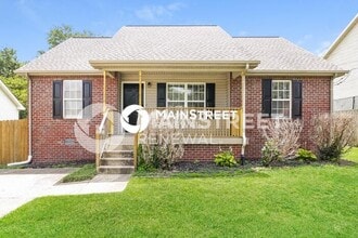 Building Photo - 3 Bedroom Pet-Friendly Home in Old Hickory, TN with Main Street Renewal