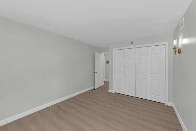 Building Photo - 3525 Sage Rd