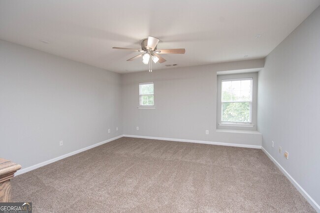 Building Photo - 179 Scenic Hills Dr