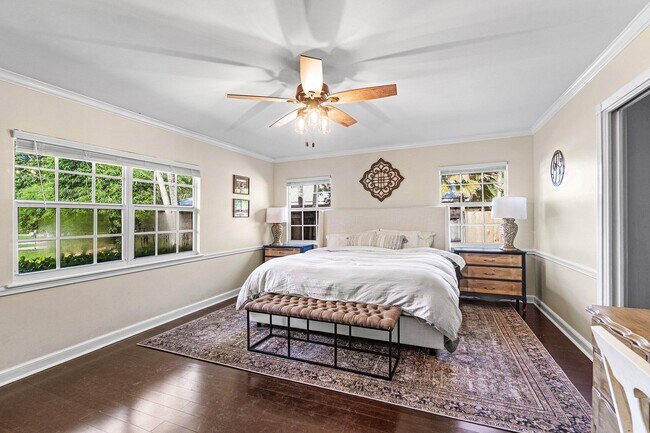 Building Photo - 12101 Tumbleweed Ct