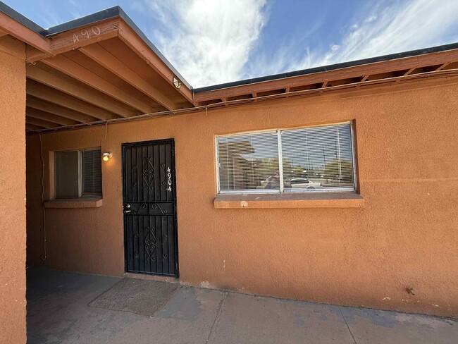 Building Photo - 4904 S 13th Ave