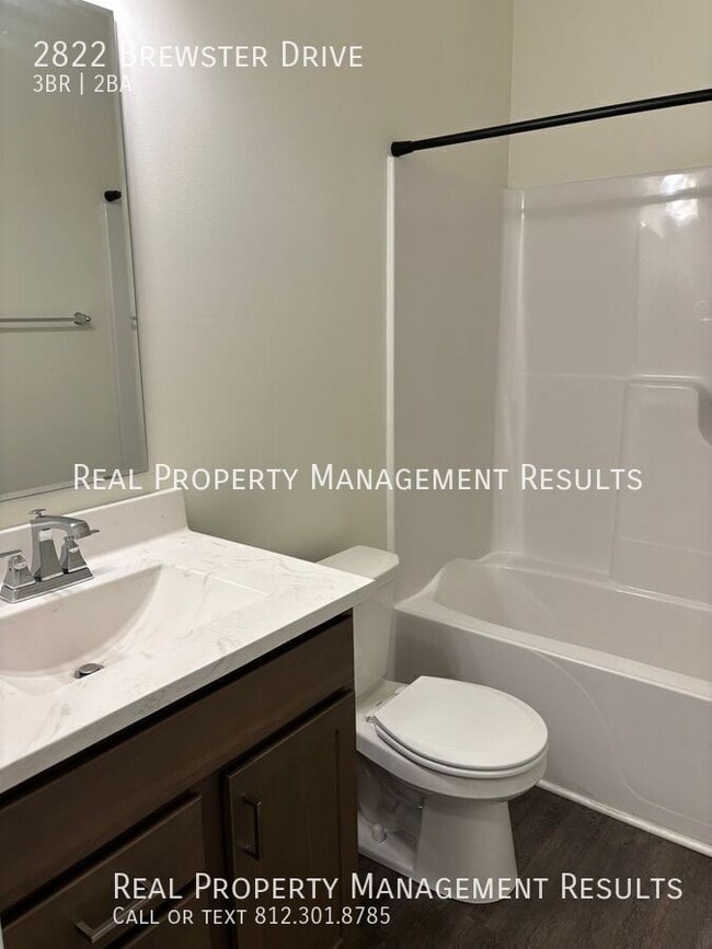 Building Photo - 2822 Brewster Dr