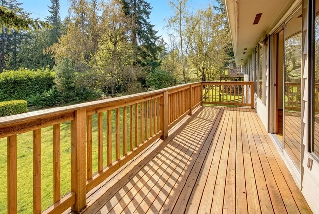 Building Photo - 3065 124th Ave NE