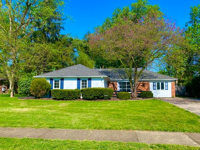 Building Photo - 9505 Tiverton Way