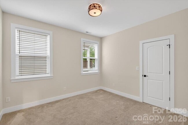 Building Photo - 5201 Valley Stream Rd