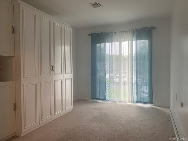 Building Photo - 273 Berwick Ct