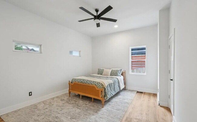 Building Photo - Close to the City, Easy to Call Home