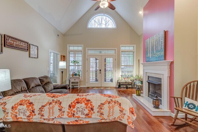 Building Photo - 6240 Hilbert Ridge Dr
