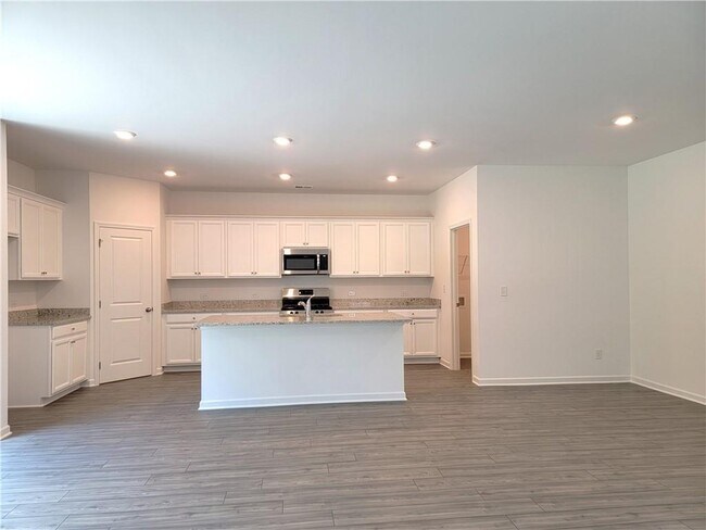 Building Photo - 416 Golden Eagle Pkwy