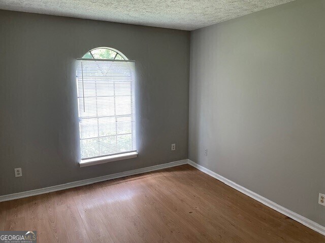 Building Photo - 8228 Englewood Trail