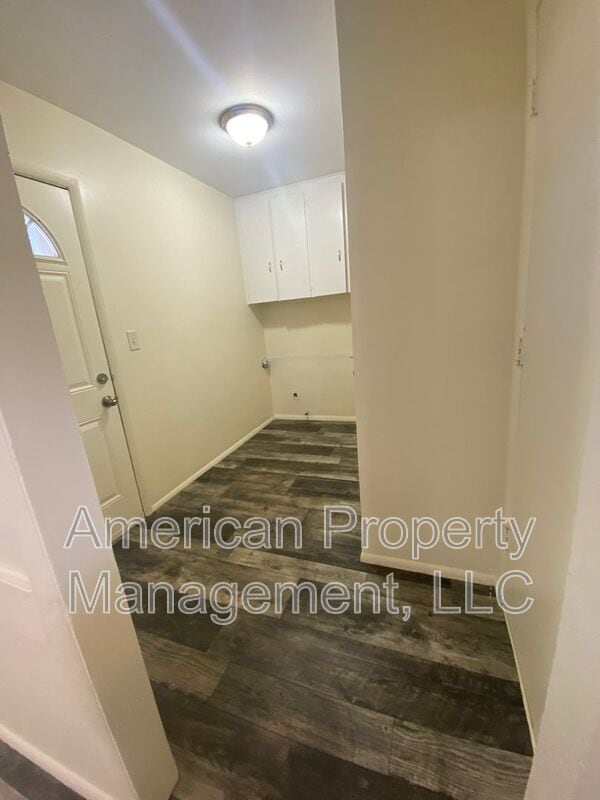 Building Photo - 1598 S 67th E Ave