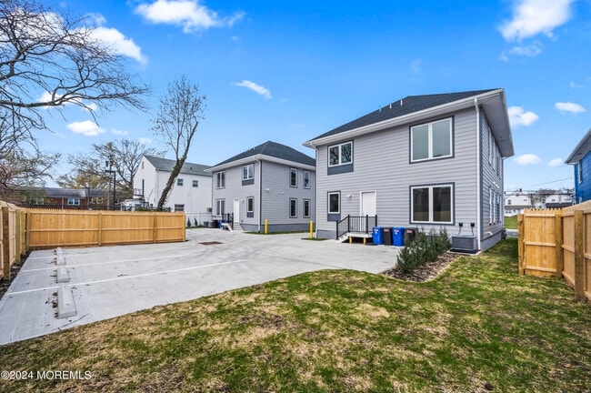 Building Photo - 912 Cookman Ave