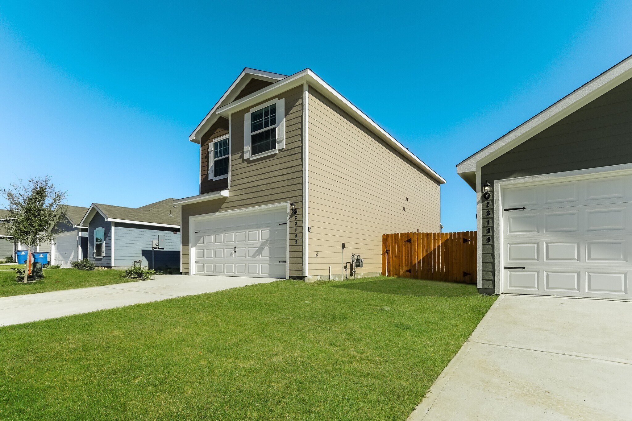 Building Photo - 23135 Shakespeare Dr