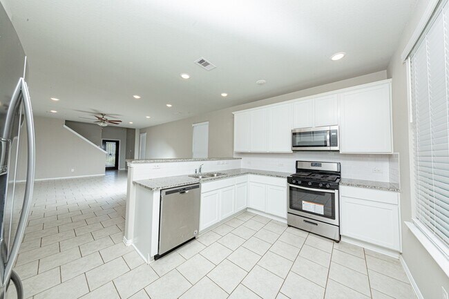 Building Photo - 31303 Palomino Ranch Path