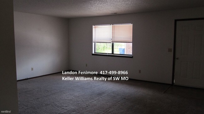 Building Photo - 115 S Turk Ave