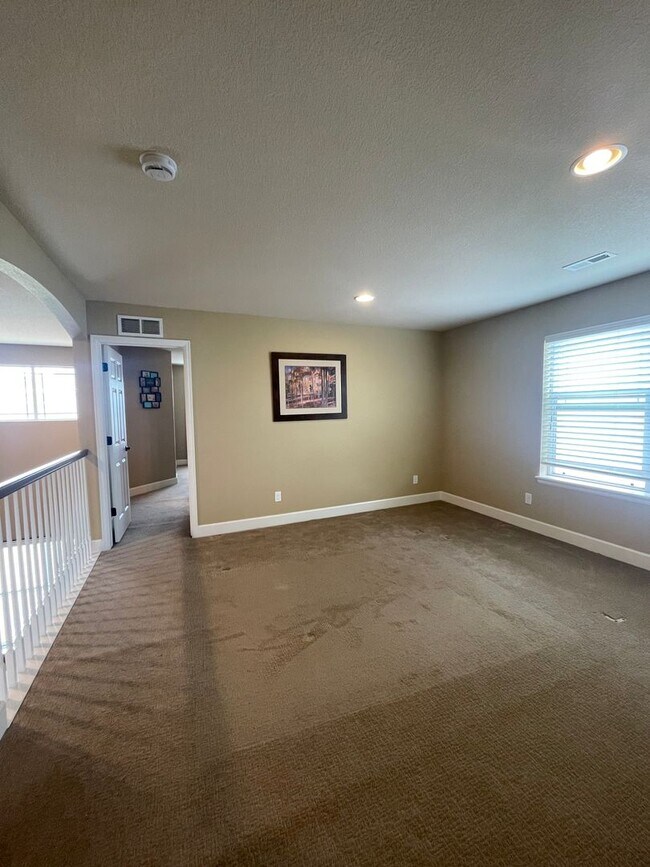 Building Photo - Sprawling Two-Story Home in SE Ft. Collins