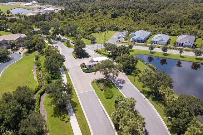 Building Photo - 3111 Cottonwood Bend