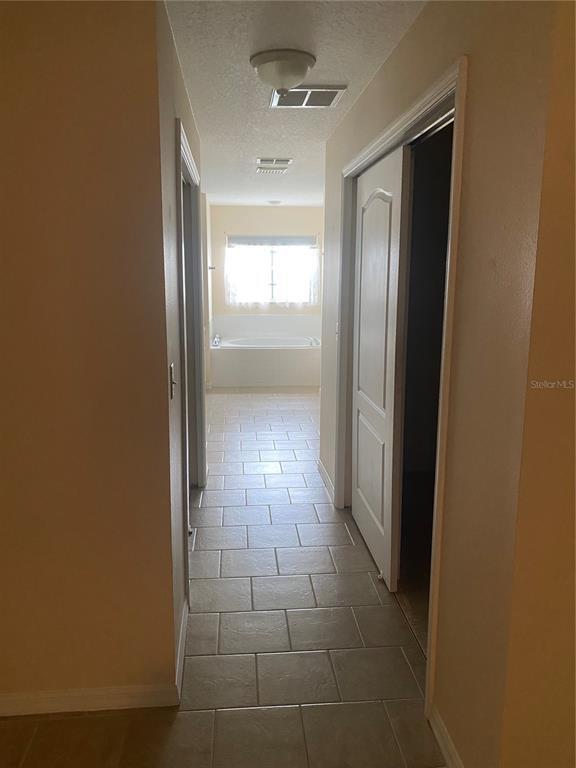 Building Photo - 10422 Moshie Ln