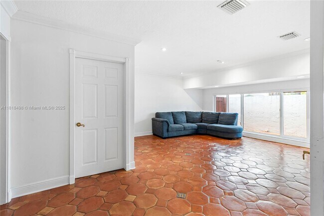 Building Photo - 9780 SW 118th St