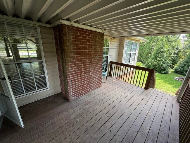Building Photo - 3604 Brookgreen Cir
