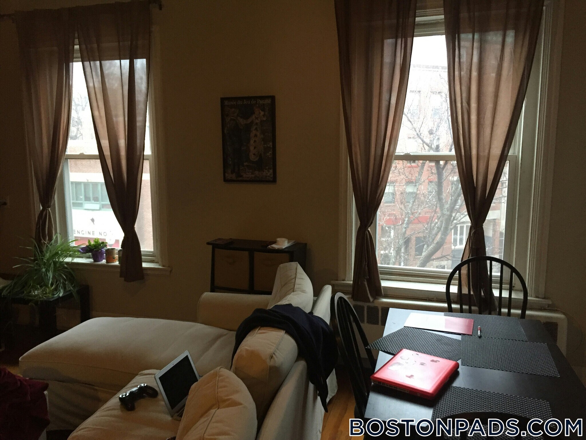 Building Photo - 435 Hanover St