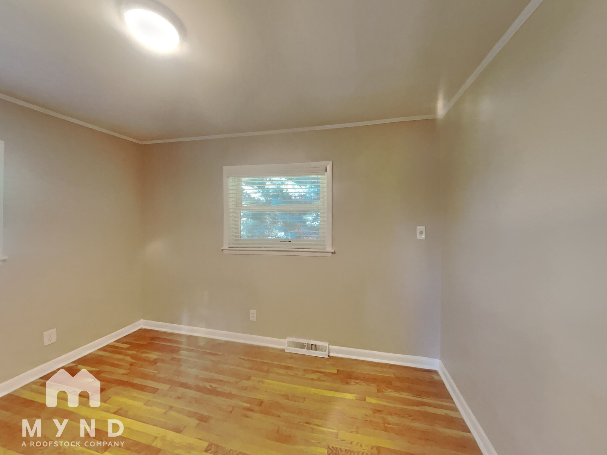 Building Photo - 1731 Morehead Ave