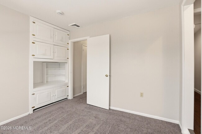 Building Photo - 51 Sherrybrooke Dr