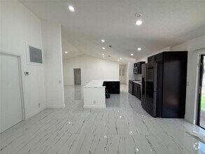 Building Photo - 7400 SW 11th Ct
