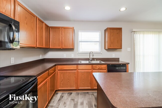 Building Photo - 7708 Water Fowl Trl