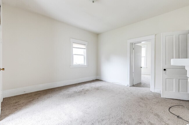 Building Photo - 3415 Enslow Ave
