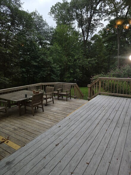 Deck - 176 Primrose Dr