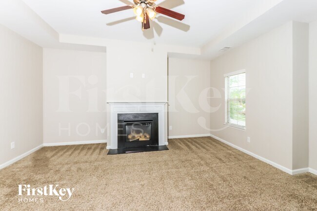 Building Photo - 356 Madison Grace Ave